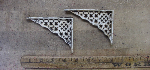 Vntg cast iron shelf - cast,